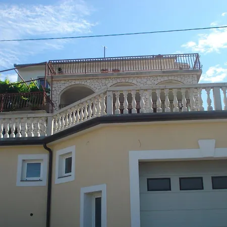 Fuer Zwei Erwachsene Und Zwei By Interhome דירה סיביני קרמפוצקי