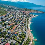 Fuer Zwei Erwachsene Und Zwei By Interhome