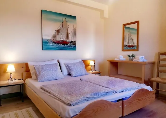 Apartmán Fuer Zwei Erwachsene Und Zwei By Interhome