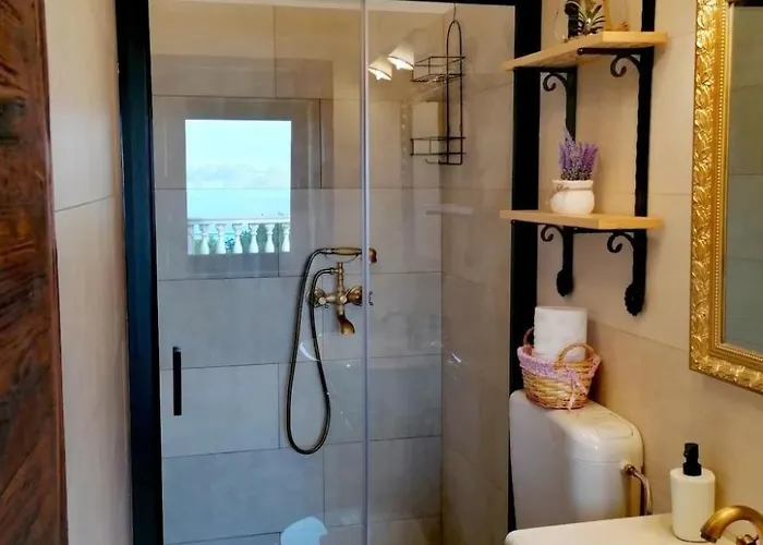 Fuer Zwei Erwachsene Und Zwei By Interhome Apartmán Sibinj Krmpotski